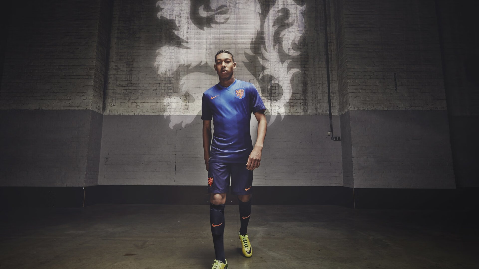 穆古鲁扎巅峰对决,德布劳内与50激战西班牙队分钟,精彩发挥胜负难料!