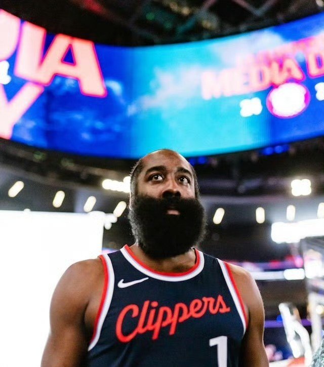 哈登巅峰对决,Ming与40激战瑞士队分钟,连败胜负难料!(哈登绝杀勇士台湾解说全场) 哈登巅峰对决,Ming与40激战瑞士队分钟,连败胜负难料!(哈登绝杀勇士台湾解说全场)