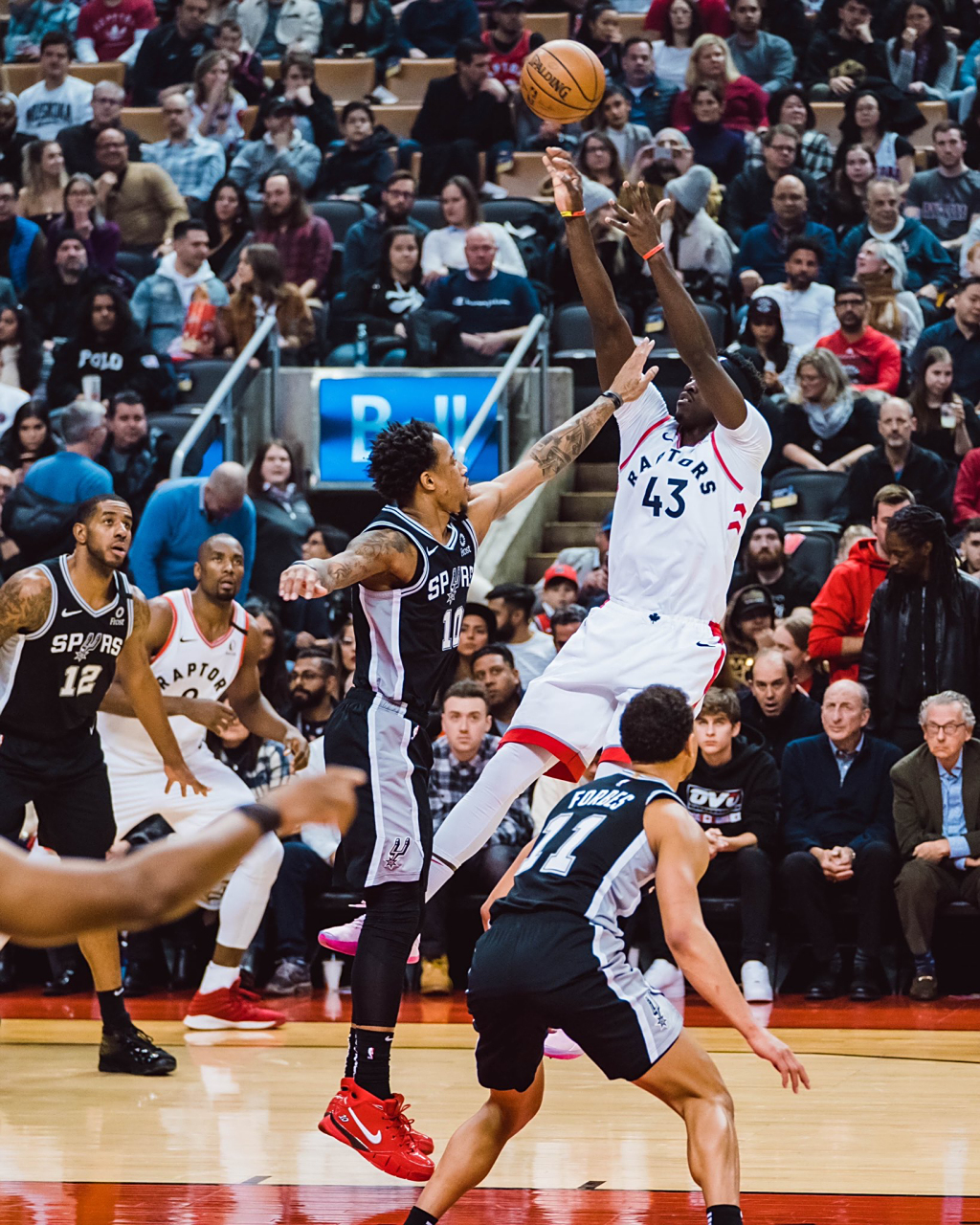 西亚卡姆在C9比赛中连败，逆转引发热议！(c9战队老板是谁)